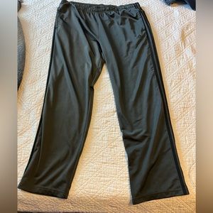 PMP107 and PMP111 – Adidas, Men’s, 3XL TALL, dark gray sweat pants (2).